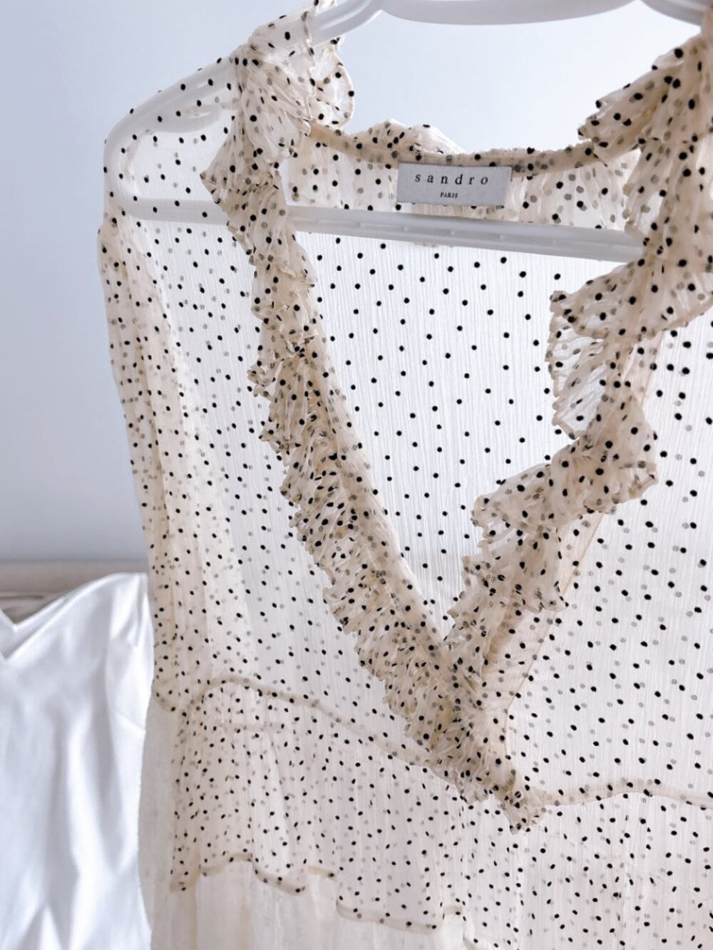 95% NEW SANDRO DRESS, SIZE 38 - Picture 6 of 7